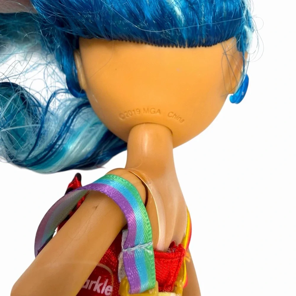 Rainbow High Skylar Bradshaw Series 1 Fashion Doll Blue Hair Shirt Skirt/Overall